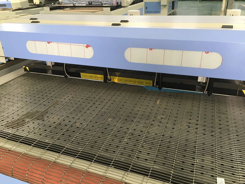 Auto Feeding CO2 Cloth Fabric Laser Cutter Textile Laser Cutting Machine