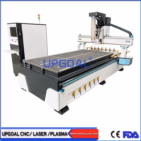 1300 * 2500mm 6.0kw Outils automatiques changeant la machine de routeur de commande numérique par ordinateur de travail du bois avec le contrôleur Syntec 60CB / le servomoteur / les outils 8PCS changeant 20% de réduction